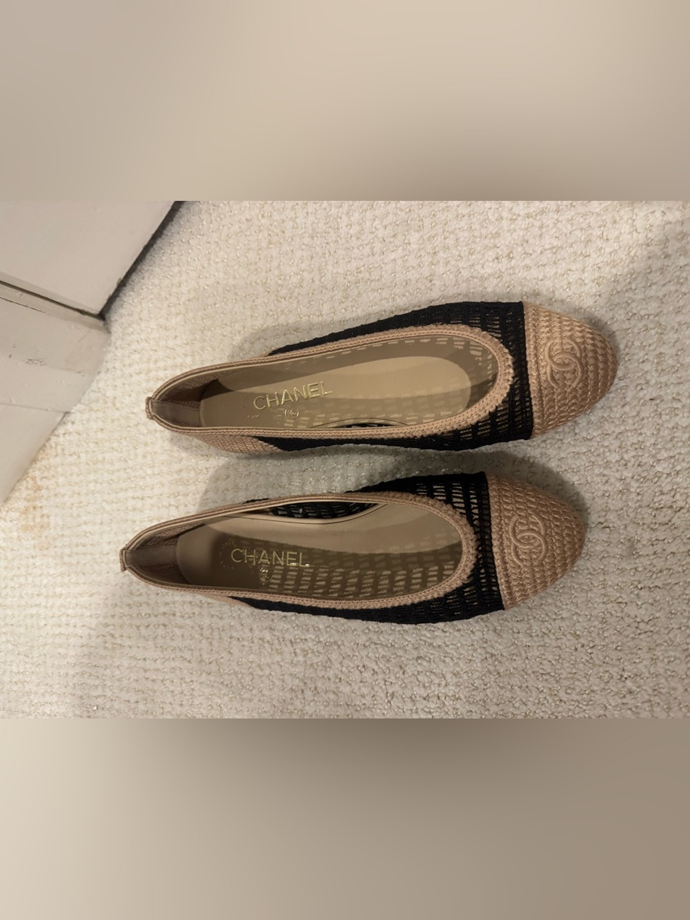 CHANEL Black and Beige Woven Ballet Flats